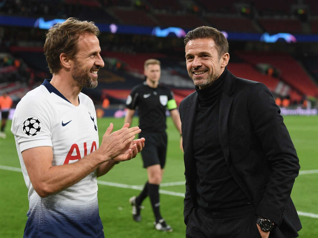 更从容地应 更从容地应